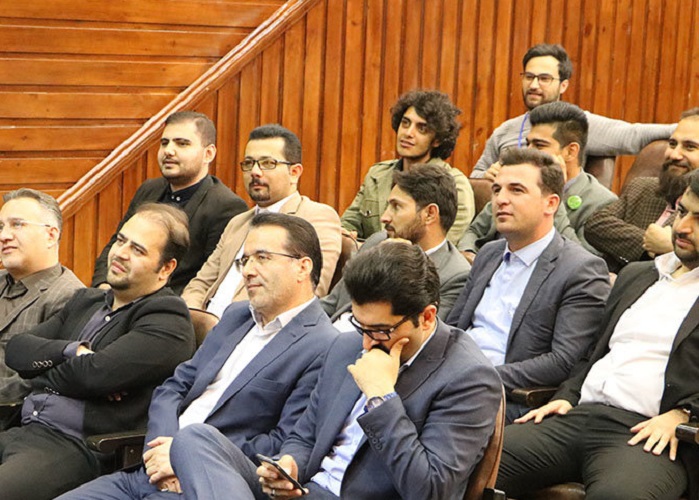 تریبون آزاد "بررسی مطالبات دانشجویان از دولت و حقوق دانشجویی" در علوم پزشکی اردبیل 