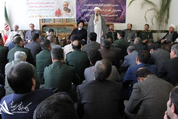 دیدار جمعی از پایوران سپاه، معلمان و کارگران با آیت‌الله عاملی
