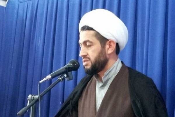 معلم تراز، بردبار و برخوردار از تدبیر است
